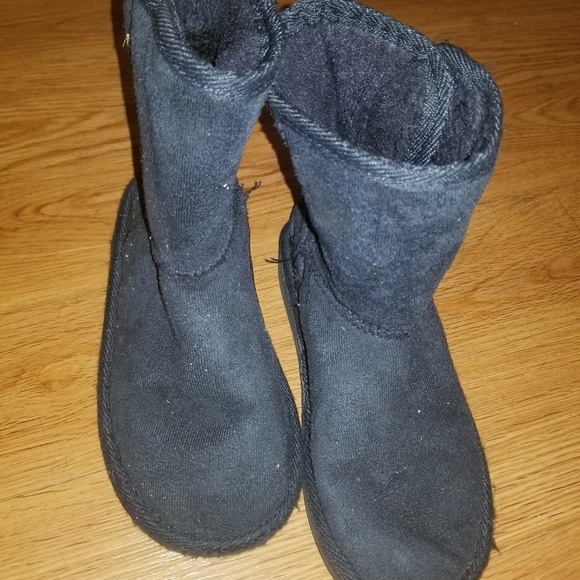 Boots - Picture 5 of 7